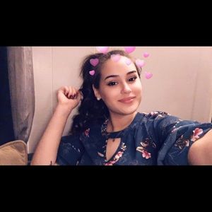 Meet your Posher, Abby